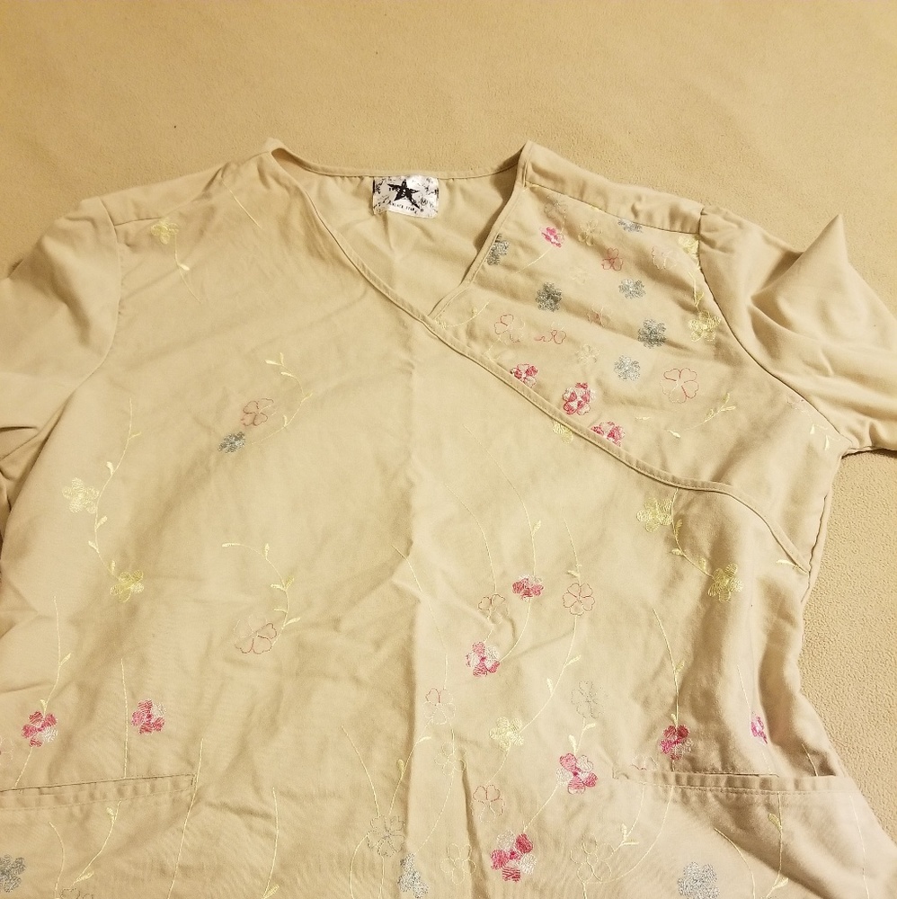 Scrub top
